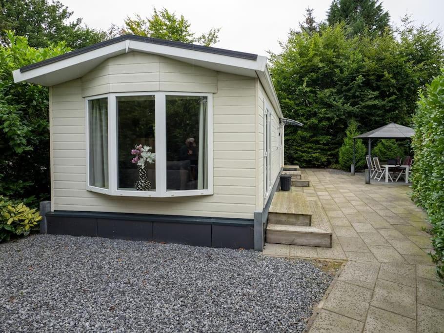 Gezellig Chalet In Baarle-Nassau Exterior photo